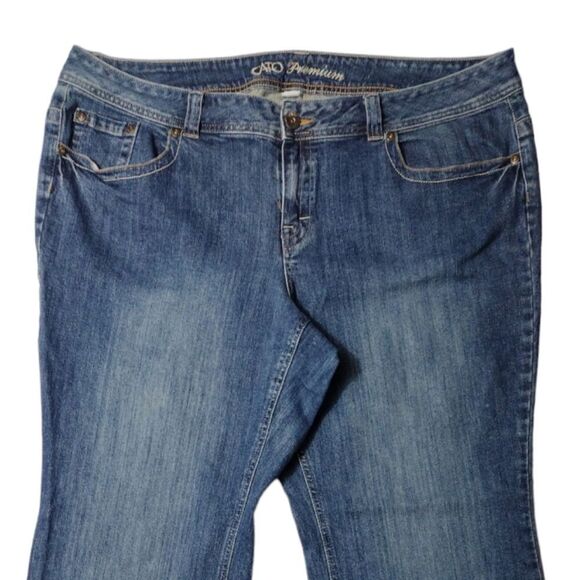 CATO Premium Medium Wash Midrise Bootcut Jeans Plussize 20W Petite - Picture 3 of 12